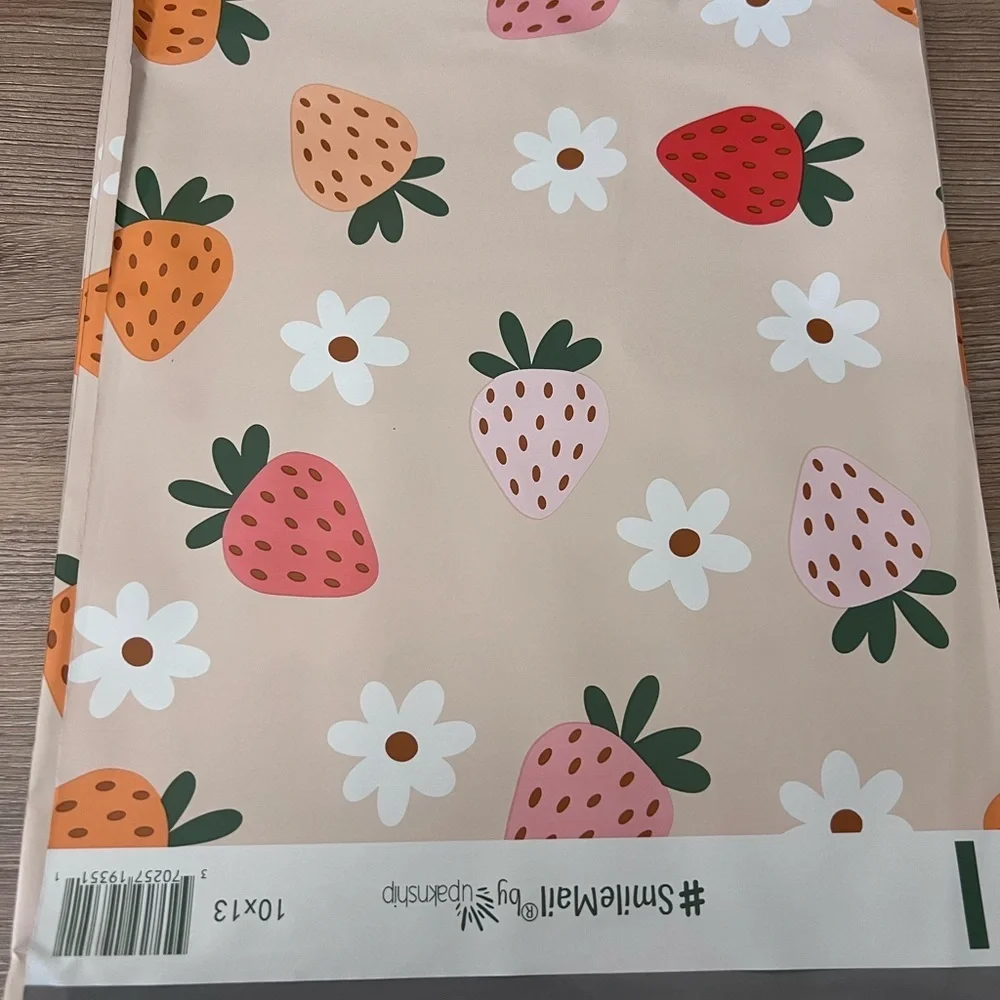 50PC Strawberry Shipping Supply Bundle–25 10x13 Poly Mailers + 25Thank You Cards